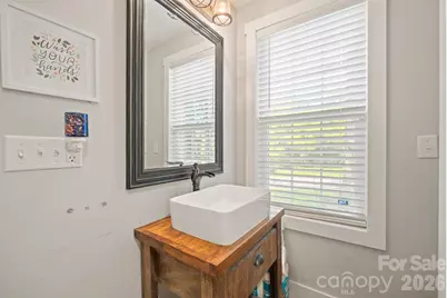 607 E 17th Street, Newton, NC 28658 - Photo 15