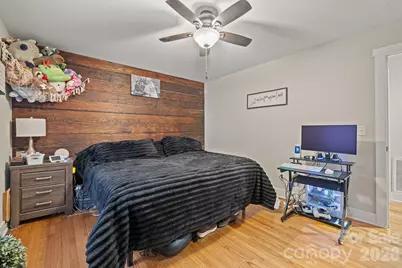 607 E 17th Street, Newton, NC 28658 - Photo 19