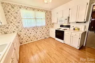 36 Holly St, Great Falls, SC 29055 - Photo 13