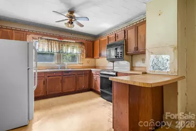 2656 Barrier Loop, Morganton, NC 28655 - Photo 9