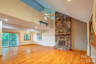 94 Marcellina Dr, Fairview, NC 28730 - Photo 3