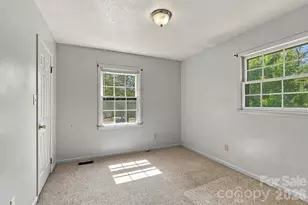 2116 Deepwood Ct, Gastonia, NC 28054 - Photo 17