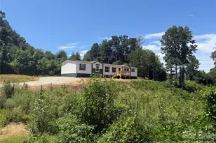66 Neely Dr, Hendersonville, NC 28792 - Photo 3