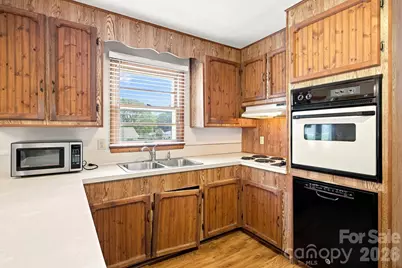 100 Abernathy Street, Mount Holly, NC 28120 - Photo 17