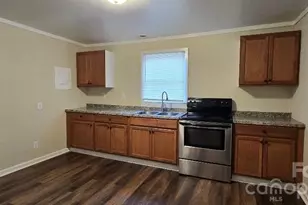 730 Taylor St, Lancaster, SC 29720 - Photo 3