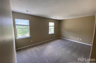 5422 Waverly Lynn Ln, Charlotte, NC 28269 - Photo 19