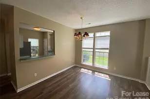 5422 Waverly Lynn Ln, Charlotte, NC 28269 - Photo 9