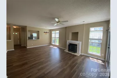 5422 Waverly Lynn Lane, Charlotte, NC 28269 - Photo 7