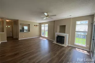 5422 Waverly Lynn Ln, Charlotte, NC 28269 - Photo 7