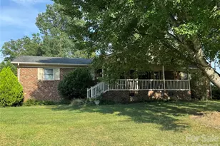 804 Lauras Ln, Albemarle, NC 28001 - Photo 1