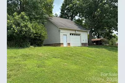 804 Lauras Lane, Albemarle, NC 28001 - Photo 17