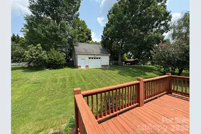804 Lauras Lane, Albemarle, NC 28001 - Photo 15