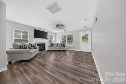 2047 Sonoma Valley Drive, Charlotte, NC 28214 - Photo 5