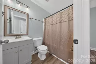 2047 Sonoma Valley Dr, Charlotte, NC 28214 - Photo 17