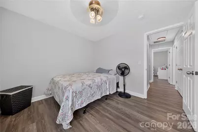 2047 Sonoma Valley Drive, Charlotte, NC 28214 - Photo 15