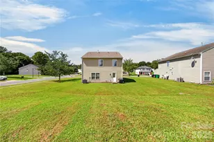2047 Sonoma Valley Dr, Charlotte, NC 28214 - Photo 21