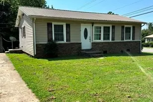 601 E Saunders Ave, Newton, NC 28658 - Photo 1