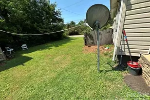 601 E Saunders Ave, Newton, NC 28658 - Photo 5