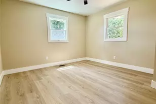 88 Polk St, Taylorsville, NC 28681 - Photo 9