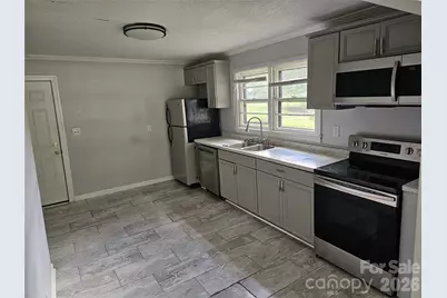 840 W Garrison Boulevard, Gastonia, NC 28052 - Photo 3
