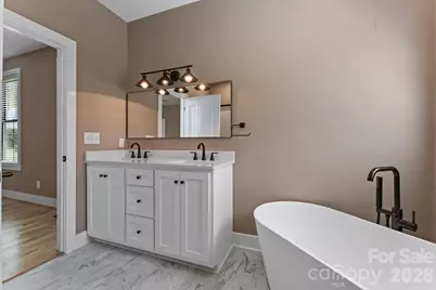5785 W Nc 10 Highway, Hickory, NC 28602 - Photo 27