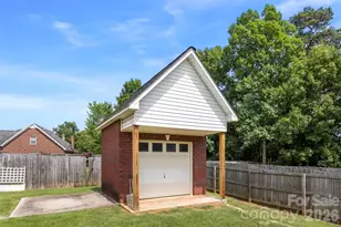 3310 Brickwood Circle, Midland, NC 28107 - Photo 19