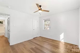 3019 Columbus Cir, Charlotte, NC 28208 - Photo 13