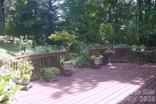 2415 Hopecrest Dr, Charlotte, NC 28210 - Photo 19