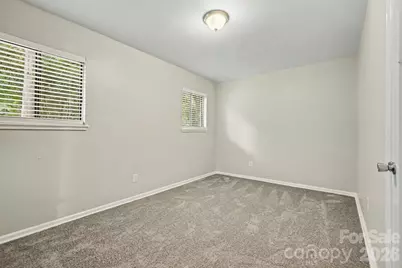 12000 Rock Canyon Drive, Charlotte, NC 28226 - Photo 11