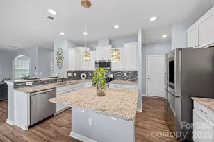 2022 Napa Valley Dr, Waxhaw, NC 28173 - Photo 11