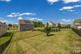 2022 Napa Valley Dr, Waxhaw, NC 28173 - Photo 37