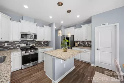 2022 Napa Valley Drive, Waxhaw, NC 28173 - Photo 7