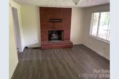595 Glenwood Drive, Marion, NC 28752 - Photo 5