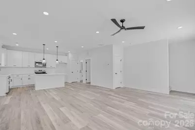 206 Prospect Street NW, Lenoir, NC 28645 - Photo 5