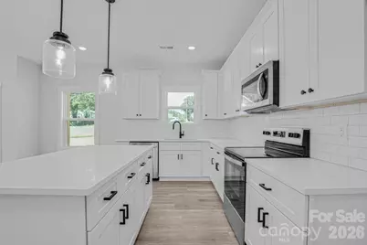 206 Prospect Street NW, Lenoir, NC 28645 - Photo 9