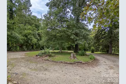 375 E King Street, East Flat Rock, NC 28726 - Photo 35