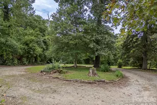 375 E King St, East Flat Rock, NC 28726 - Photo 35