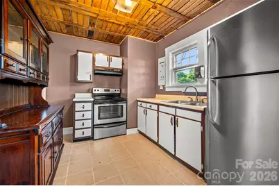 375 E King Street, East Flat Rock, NC 28726 - Photo 11