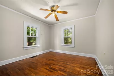 375 E King Street, East Flat Rock, NC 28726 - Photo 19