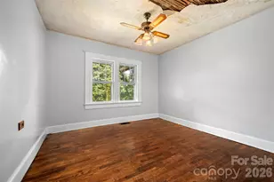 375 E King St, East Flat Rock, NC 28726 - Photo 17