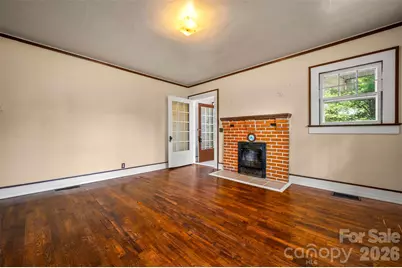 375 E King Street, East Flat Rock, NC 28726 - Photo 7