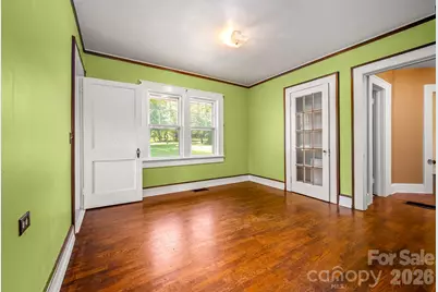 375 E King Street, East Flat Rock, NC 28726 - Photo 9