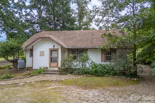 375 E King St, East Flat Rock, NC 28726 - Photo 5