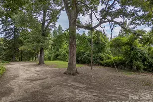 375 E King St, East Flat Rock, NC 28726 - Photo 33