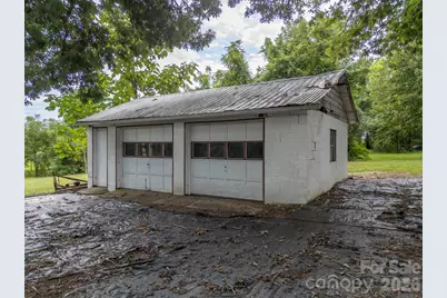 375 E King Street, East Flat Rock, NC 28726 - Photo 29
