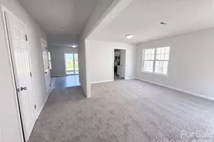 10319 Covingtonwood Dr, Charlotte, NC 28214 - Photo 7