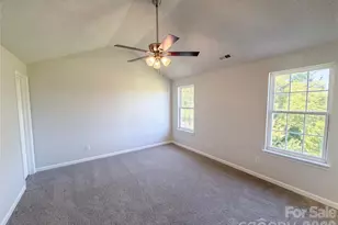 10319 Covingtonwood Dr, Charlotte, NC 28214 - Photo 9
