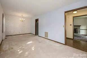 211 Ginseng Ln, Hendersonville, NC 28791 - Photo 15