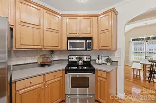 1719 30th Ave Ct NE, Hickory, NC 28601 - Photo 13
