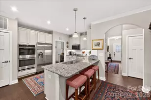 5804 Barrowlands Ct, Charlotte, NC 28210 - Photo 9
